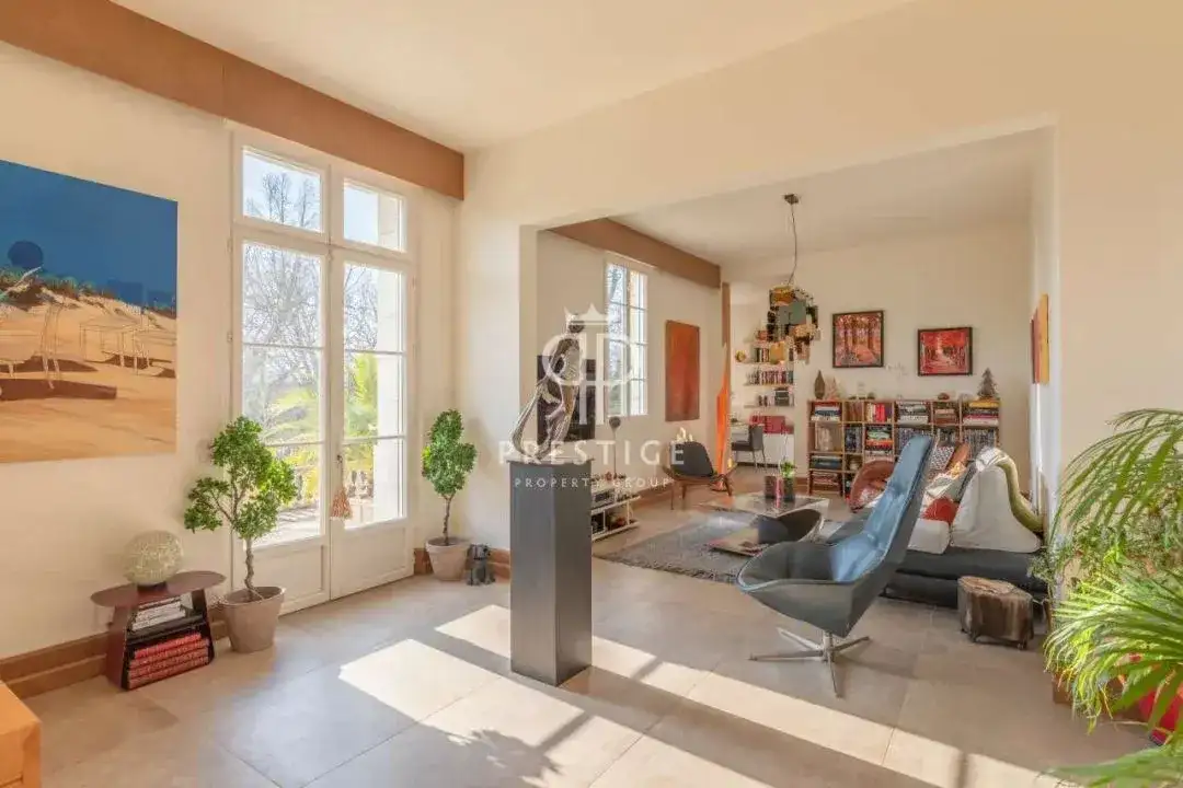 Castle 340m² in France, St. Emilion. Priced at 1499000€ rent photo-15