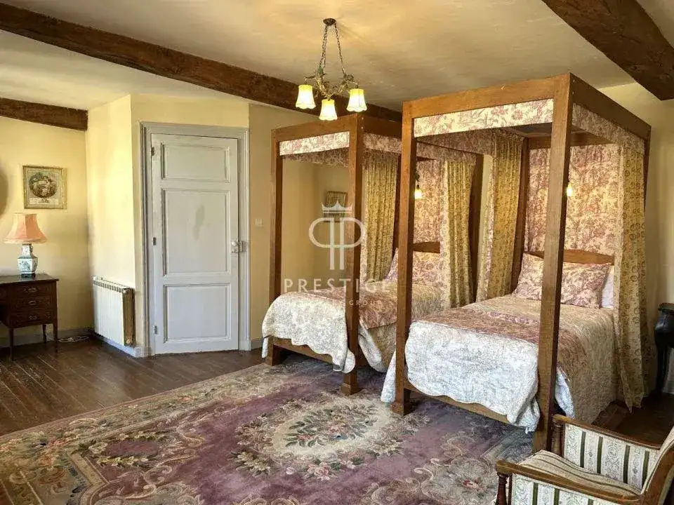 Castle 680m² in France, Bergerac. Priced at 950000€ rent photo-9