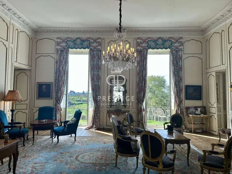 Castle 680m² in France, Bergerac. Priced at 950000€ rent photo-14