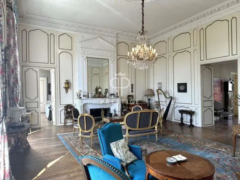 Castle 680m² in France, Bergerac. Priced at 950000€ rent photo-18
