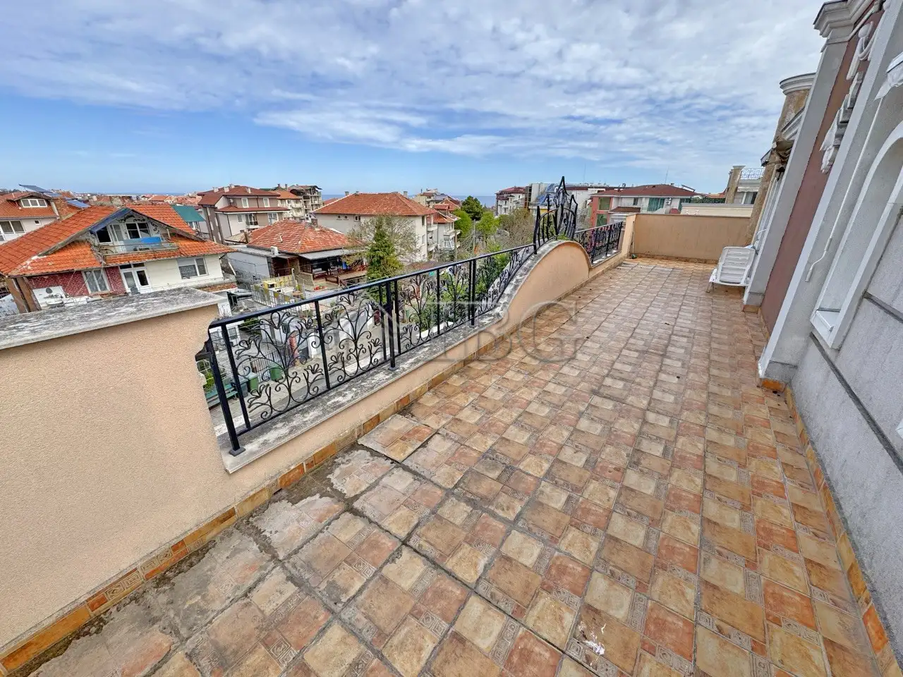 Flat 81m² in Bulgaria, Ravda. Priced at 75500€ rent photo-3