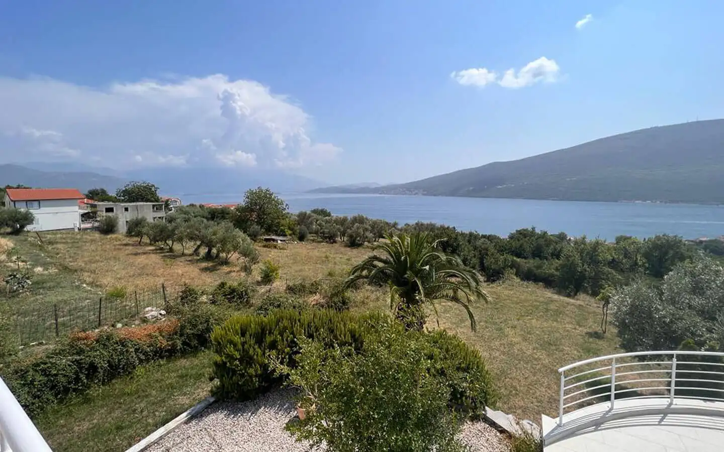 House 212m² in Montenegro, Herceg Novi. Priced at 570000€ rent photo-3