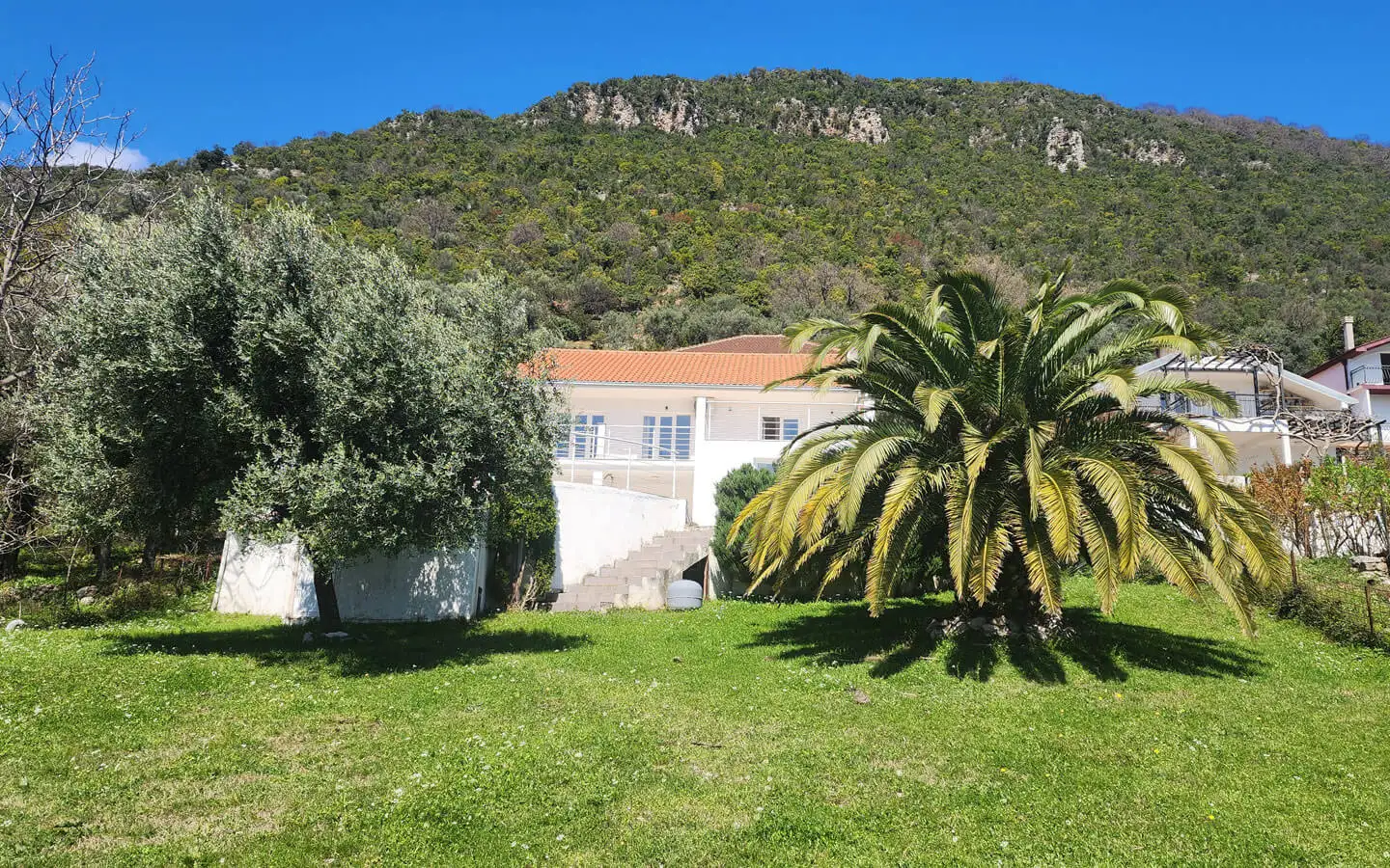 House 212m² in Montenegro, Herceg Novi. Priced at 570000€ rent photo-5