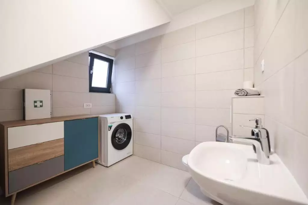 Villa 300m² in Portugal, Tavira. Priced at 849000€ rent photo-16