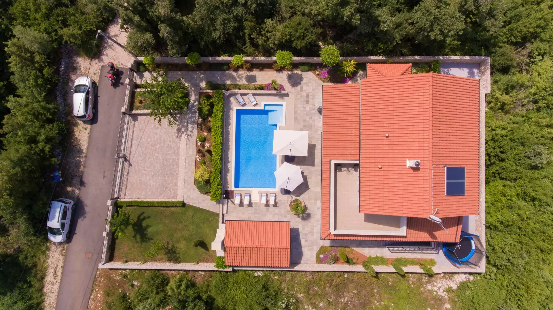 Villa 185m² in Croatia, Kras. Priced at 750000€ rent photo-2
