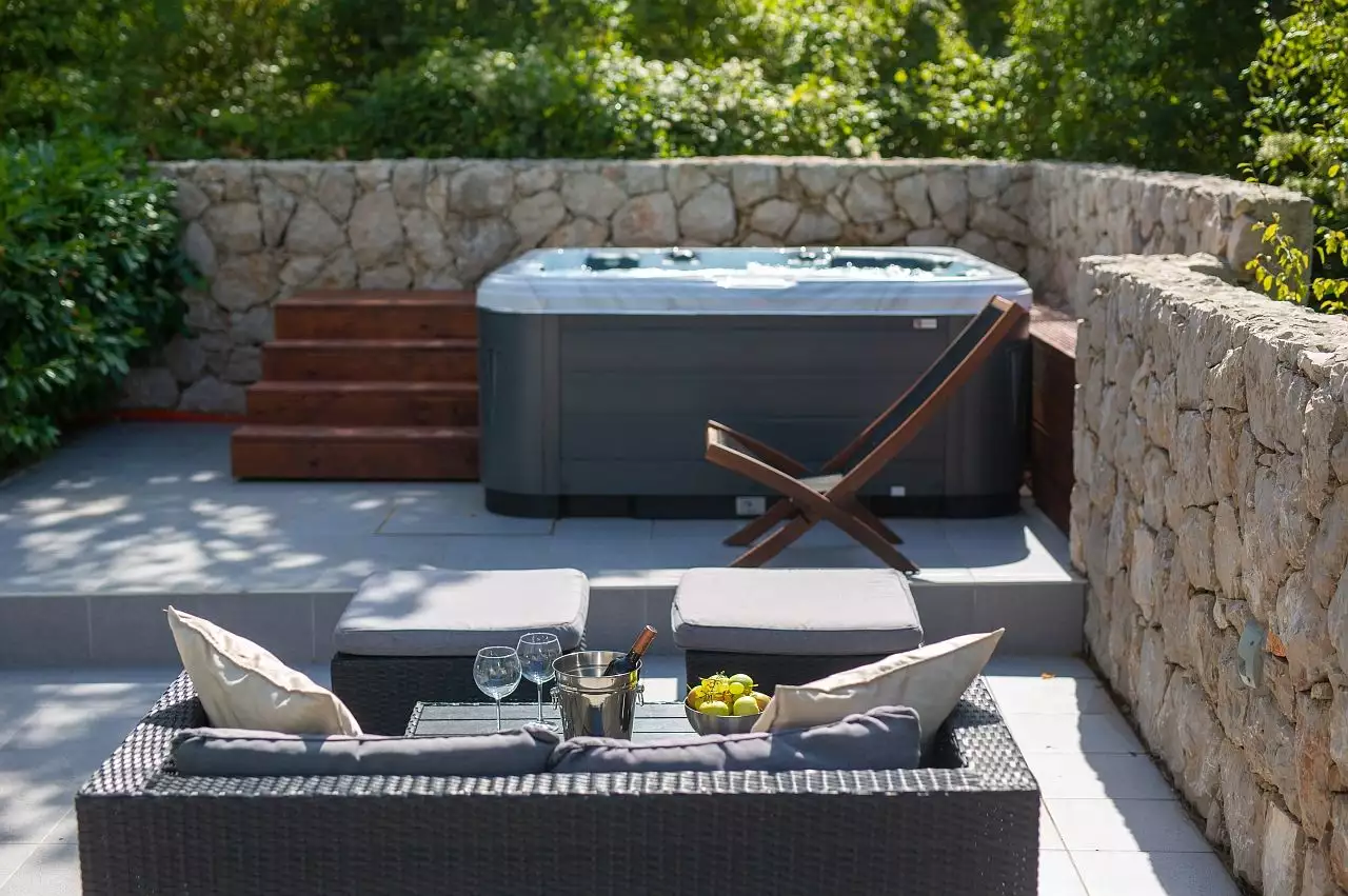 Villa 185m² in Croatia, Kras. Priced at 750000€ rent photo-14