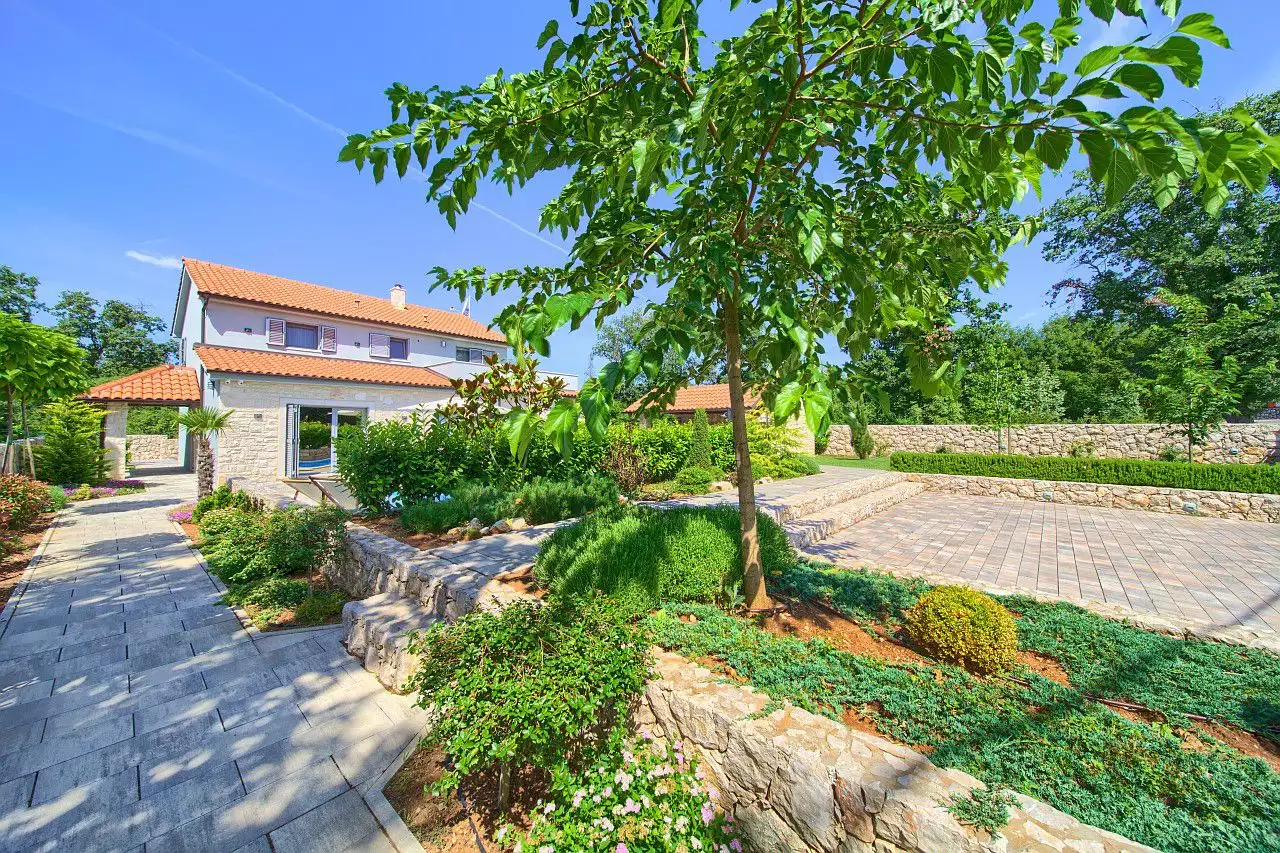 Villa 185m² in Croatia, Kras. Priced at 750000€ rent photo-16