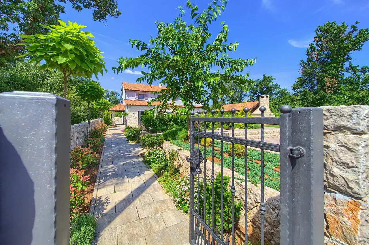 Villa 185m² in Croatia, Kras. Priced at 750000€ rent photo-17