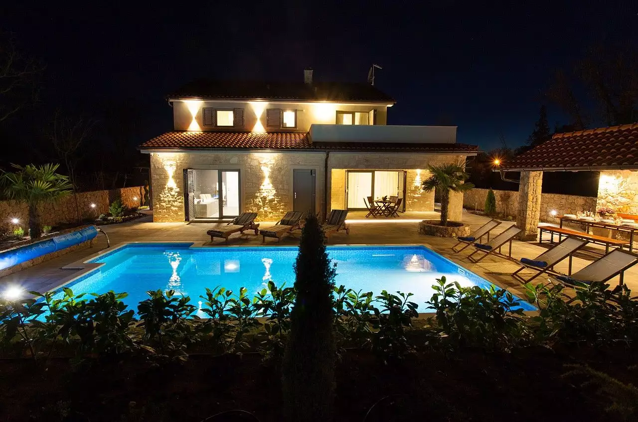 Villa 185m² in Croatia, Kras. Priced at 750000€ rent photo-23