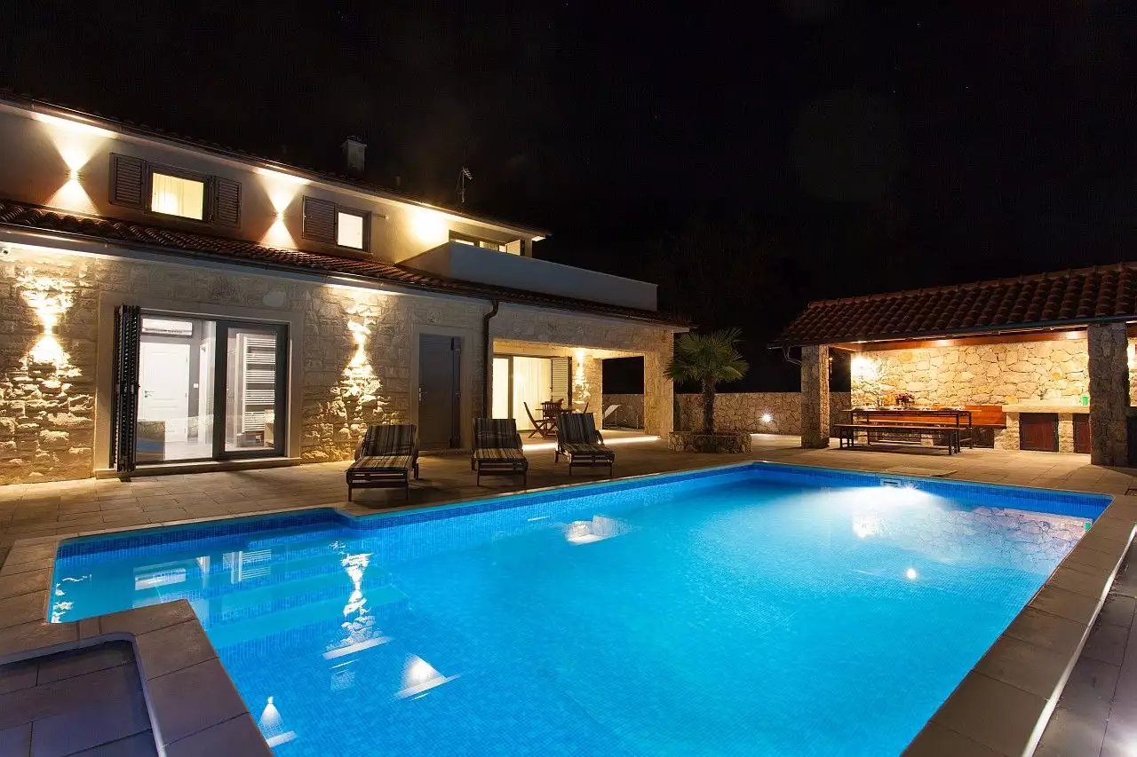 Villa 185m² in Croatia, Kras. Priced at 750000€ rent photo-25