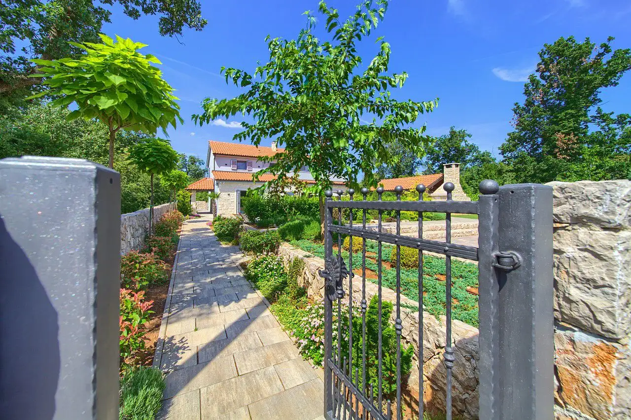 Villa 185m² in Croatia, Kras. Priced at 750000€ rent photo-24