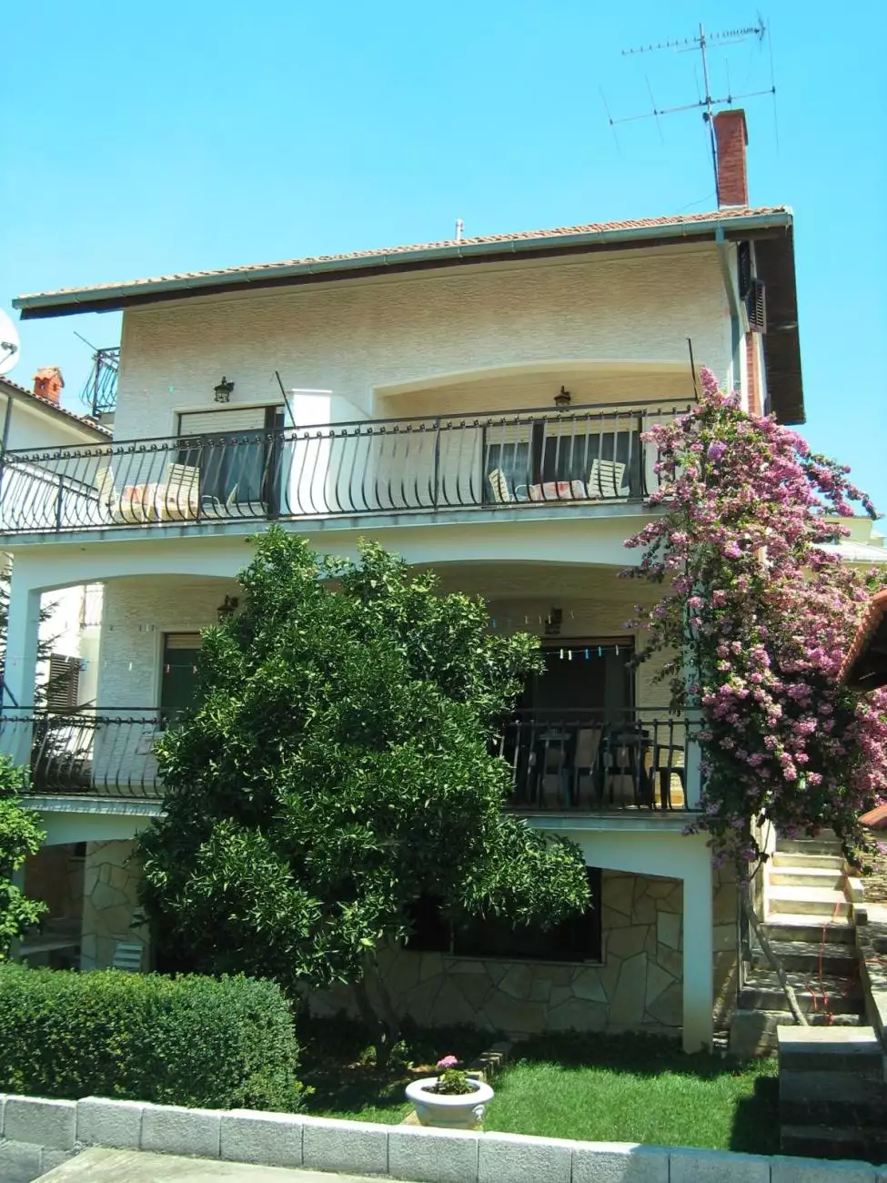 Hotels 400m² in Croatia, Ciovo. Priced at 650000€ rent photo-5