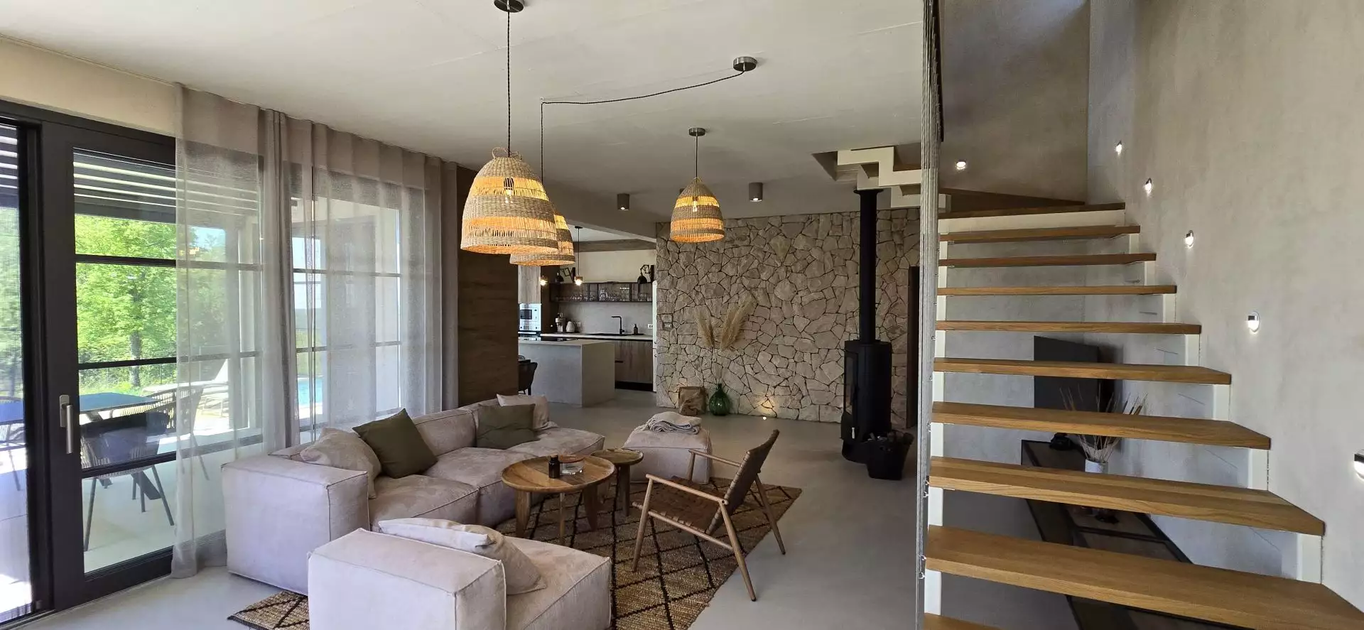 Villa 198m² in Croatia, Motovun. Priced at 690000€ rent photo-16