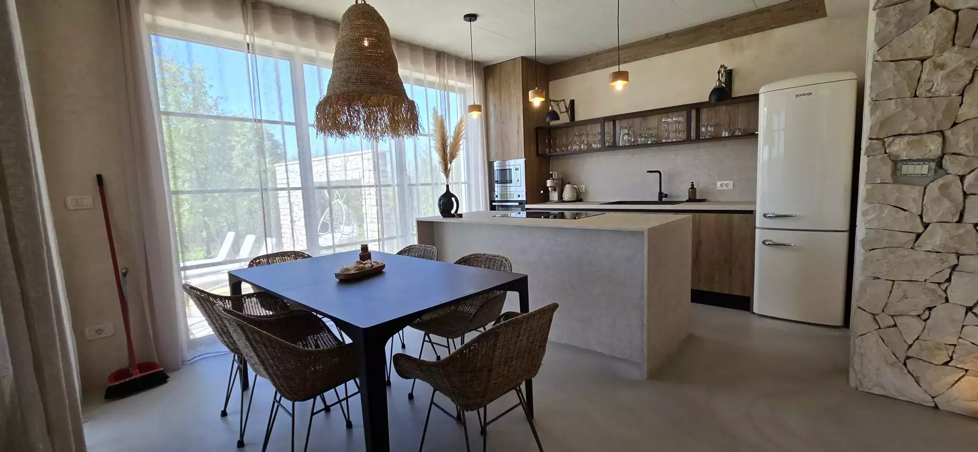 Villa 198m² in Croatia, Motovun. Priced at 690000€ rent photo-22