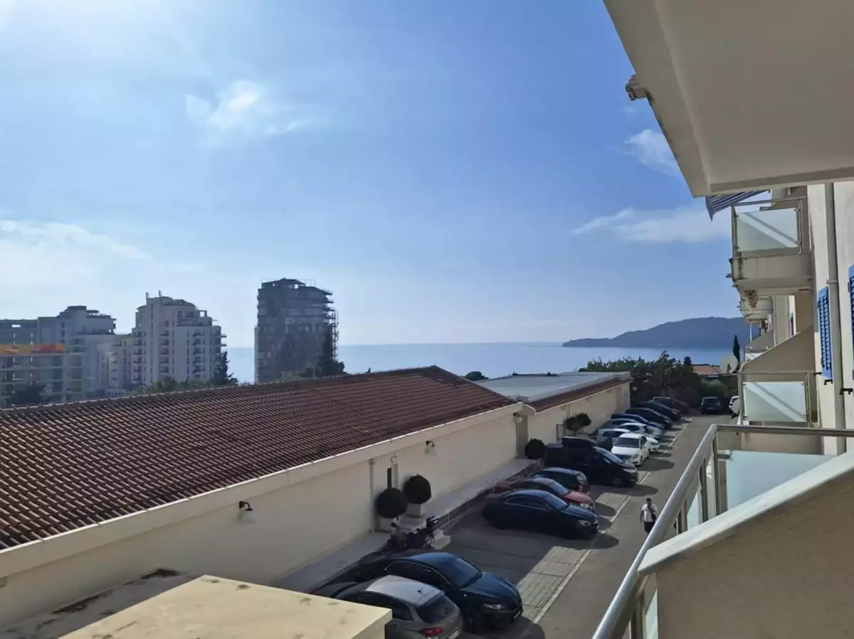 Flat 75m² in Montenegro, Becici. Priced at 200000€ rent photo-9