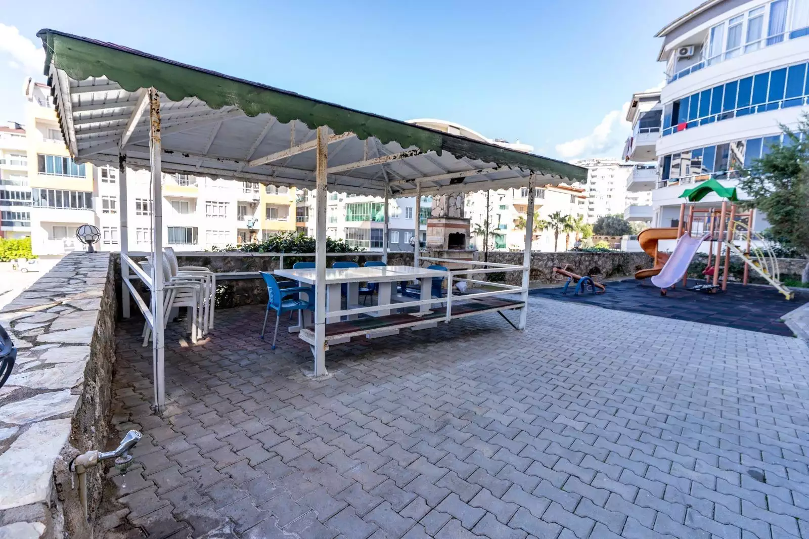 Flat 110m² in Turkey, Tosmur. Priced at 176000€ rent photo-17