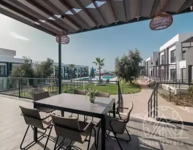 Buy in Cyprus for 274833€