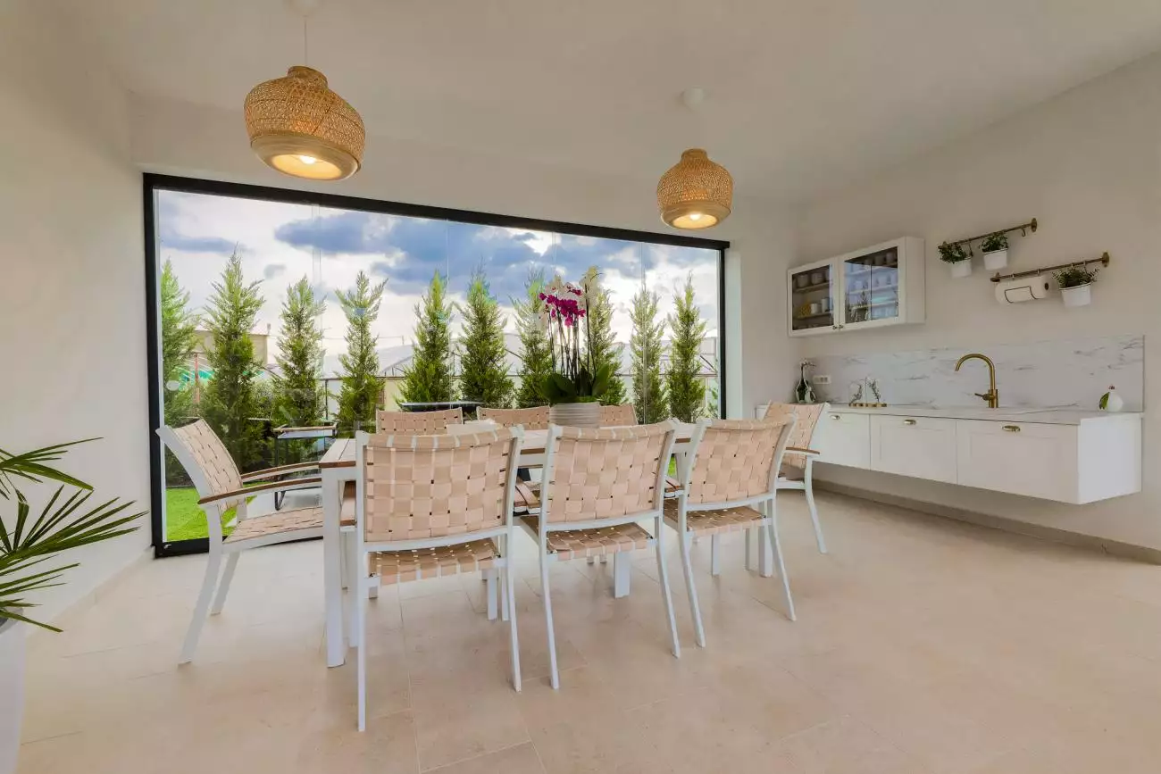 Villa 390m² in Croatia, Krka. Priced at 1520000€ rent photo-9