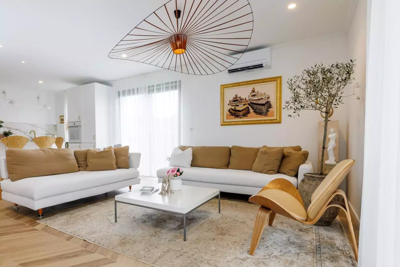 Villa 390m² in Croatia, Krka. Priced at 1520000€ rent photo-19