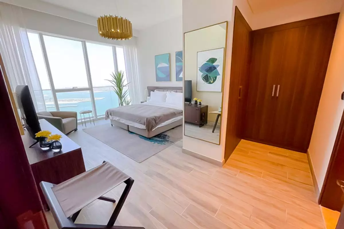Flat 213m² in UAE, Dubai. Priced at 1317593€ rent photo-3