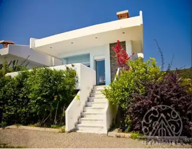 Buy in Greece for 400000€