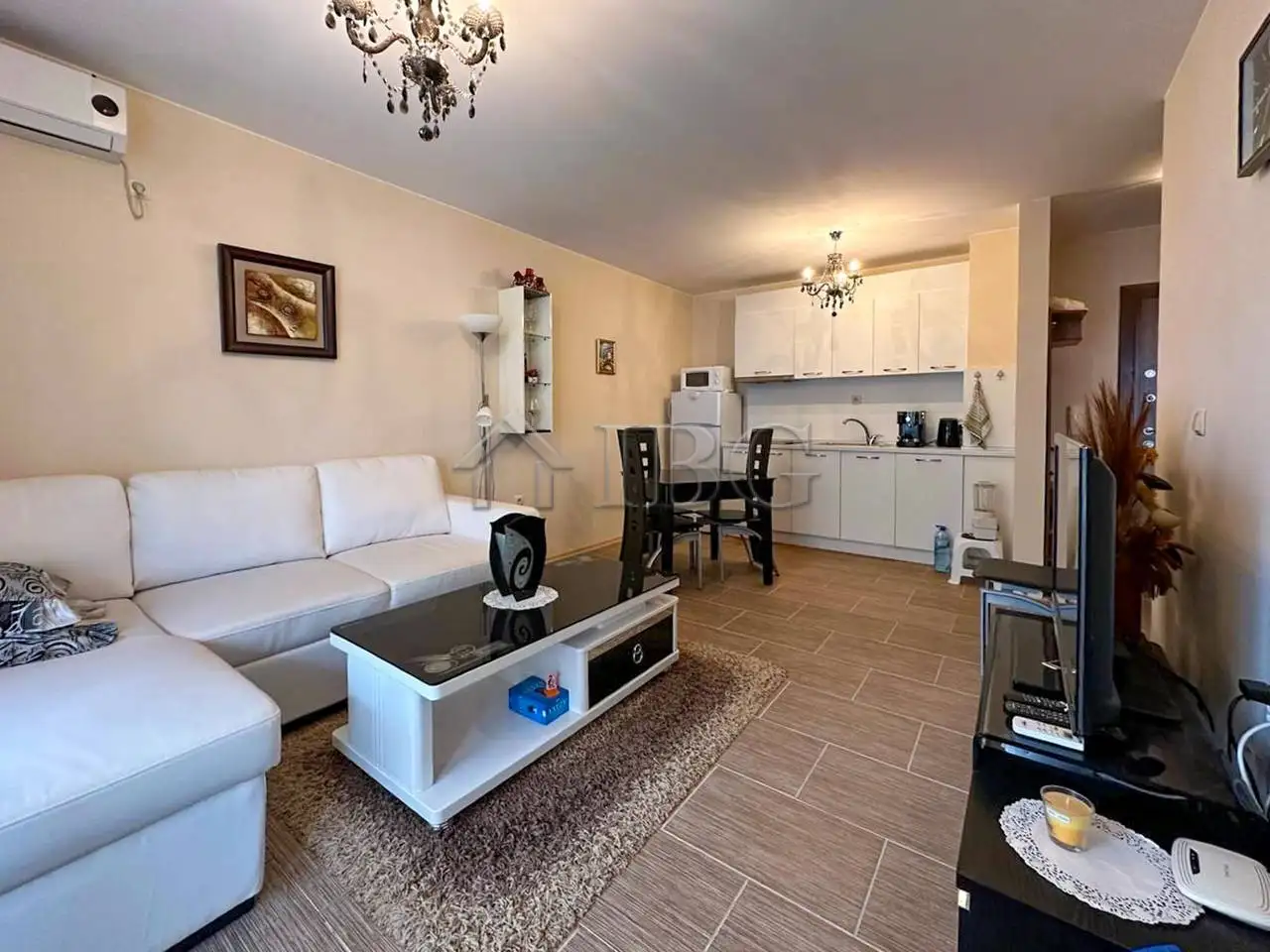 Flat 66m² in Bulgaria, Ravda. Priced at 104999€ rent photo-2