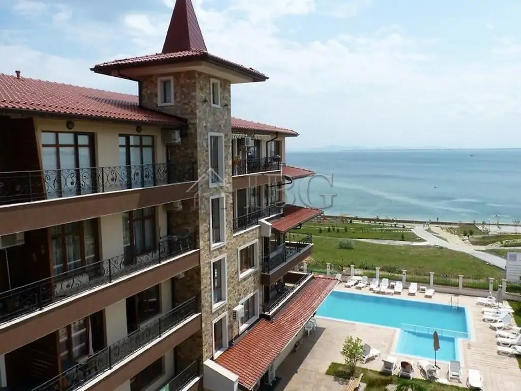 Flat 66m² in Bulgaria, Ravda. Priced at 104999€ rent photo-16