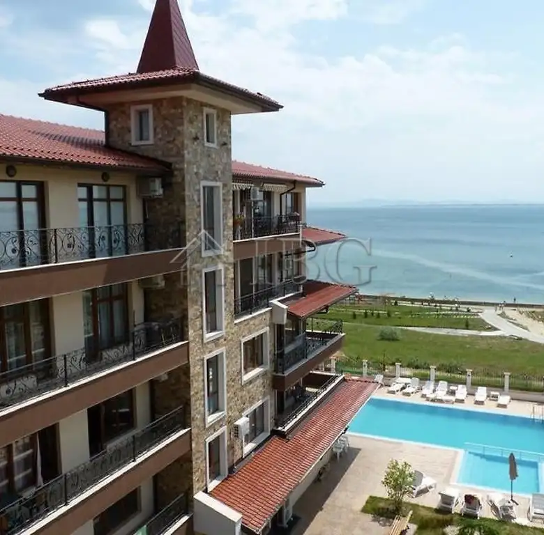 Flat 66m² in Bulgaria, Ravda. Priced at 104999€ rent photo-16