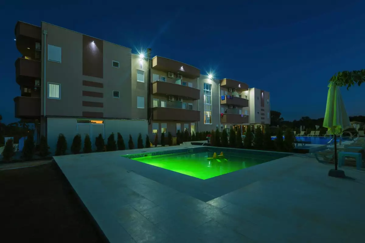 Hotels 1800m² in Montenegro, Ulcinj. Priced at 2700000€ rent photo-19