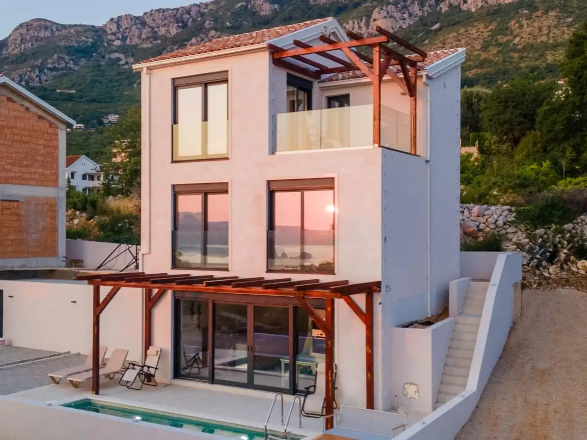 House 114m² in Montenegro, Blizikuce. Priced at 495000€ rent photo-18