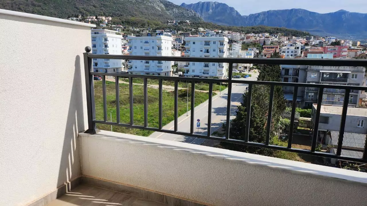 Flat 30m² in Montenegro, Bar. Priced at 98000€ rent photo-4