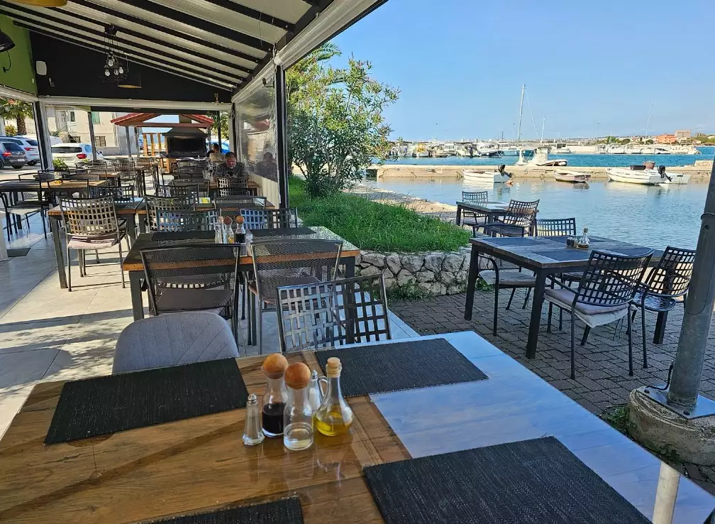 Hotels 375m² in Croatia, Zadar. Priced at 1580000€ rent photo-7