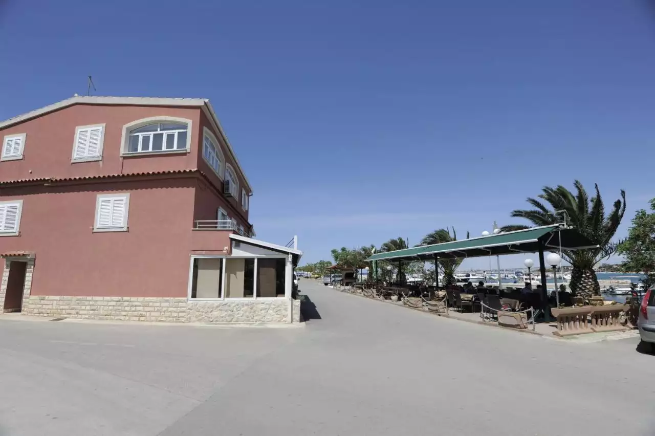Hotels 375m² in Croatia, Zadar. Priced at 1580000€ rent photo-16