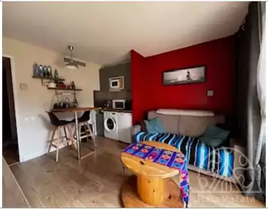Buy in France for 117000€