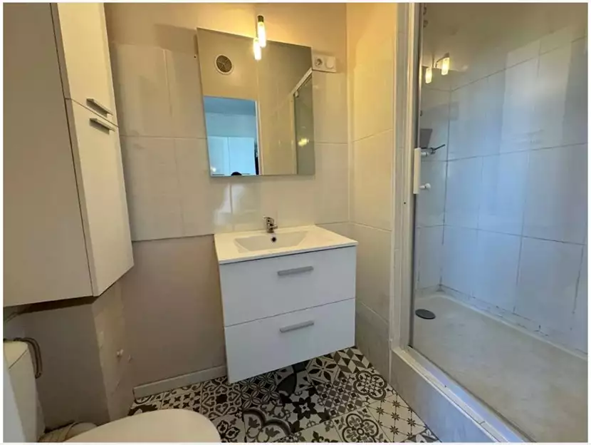 Flat 38m² in France, Loire. Priced at 91500€ rent photo-7