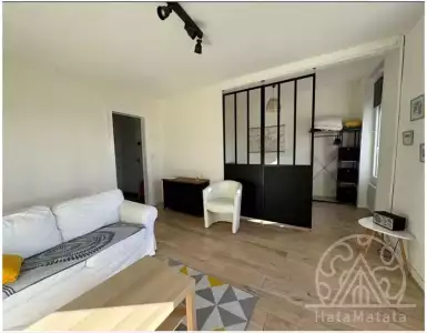 Buy in France for 91500€