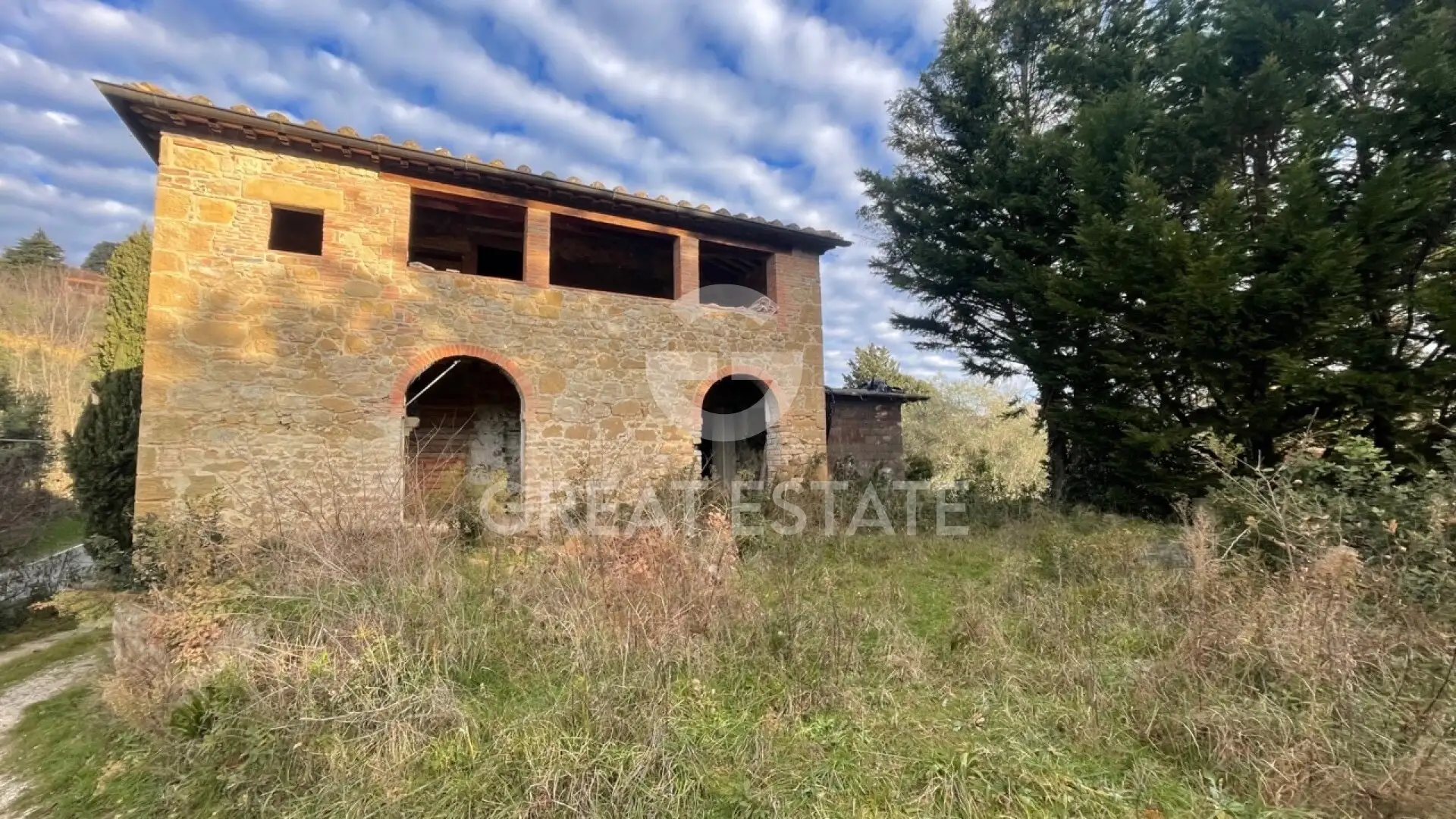 House 486m² in Italy, Siena. Priced at 580000€ rent photo-5