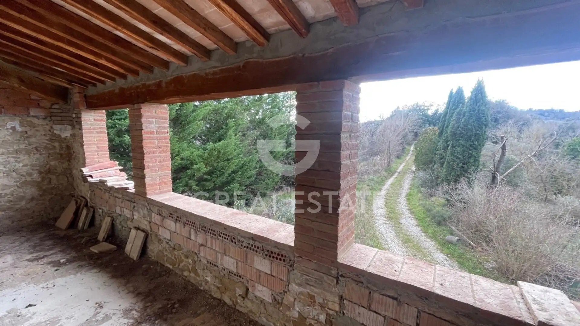 House 486m² in Italy, Siena. Priced at 580000€ rent photo-11