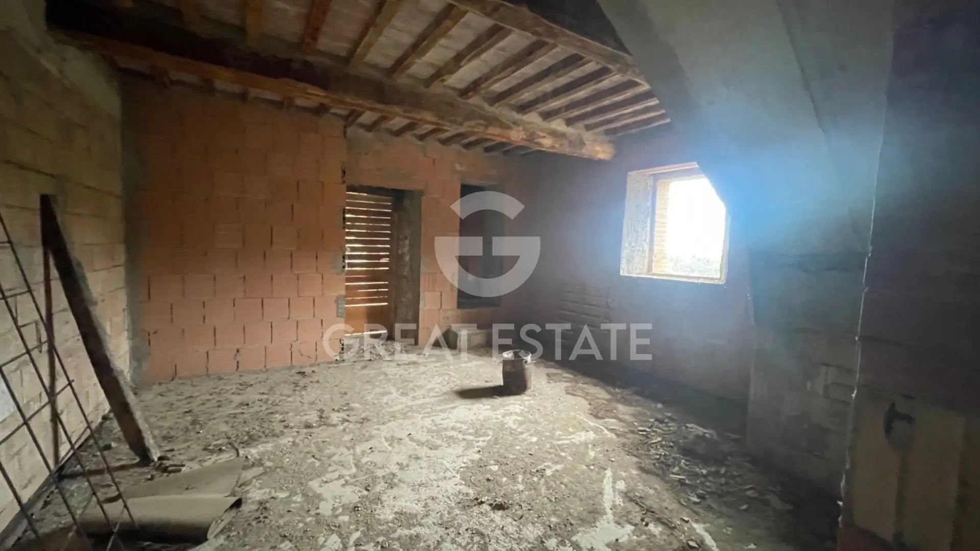 House 486m² in Italy, Siena. Priced at 580000€ rent photo-12