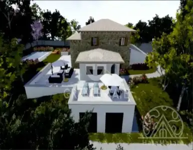 Buy in Italy for 580000€