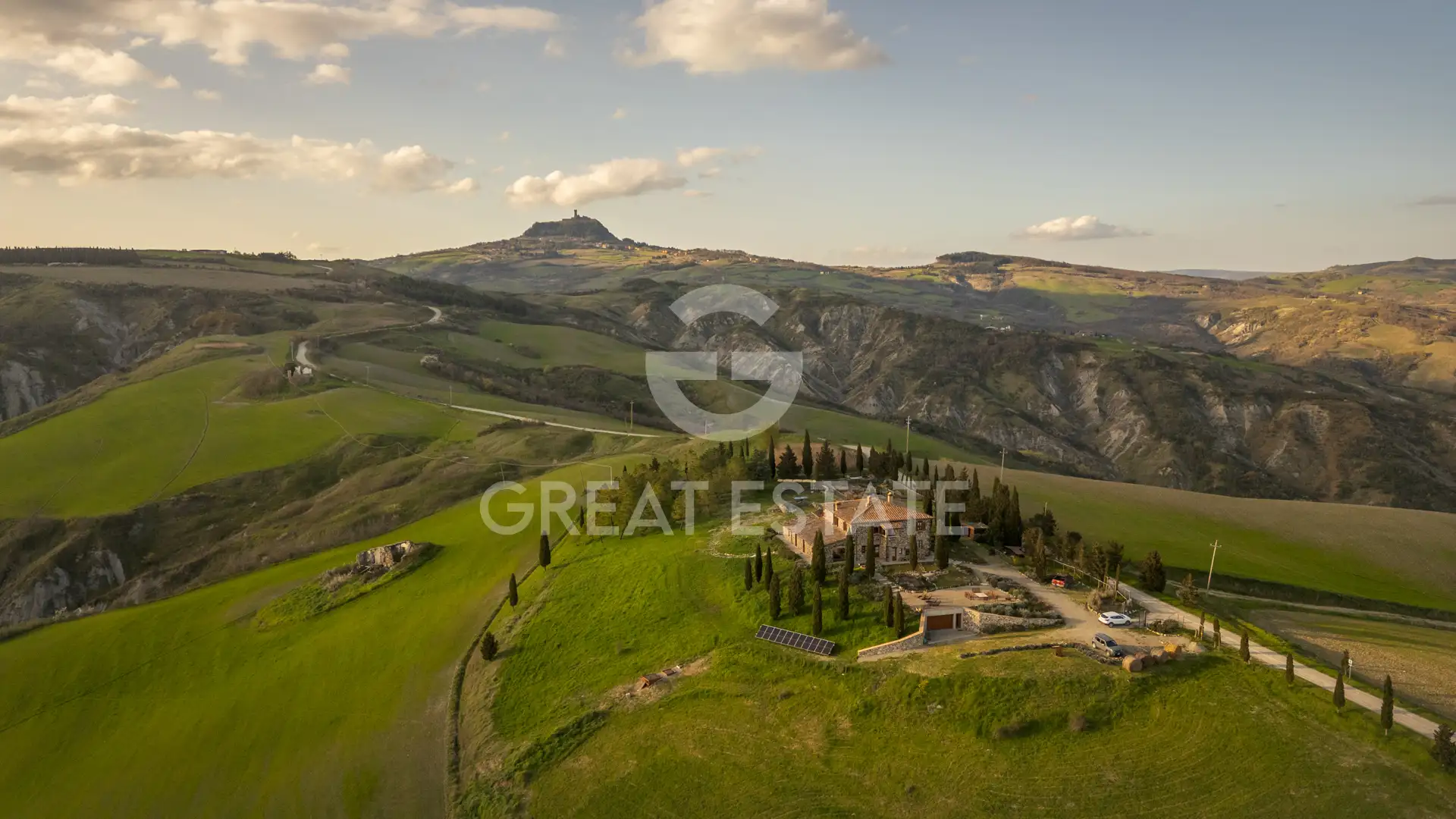 House 534m² in Italy, Siena. Priced at 1900000€ rent photo-9