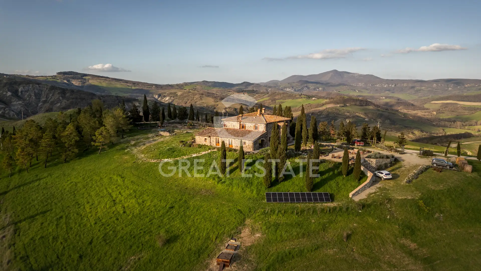 House 534m² in Italy, Siena. Priced at 1900000€ rent photo-14