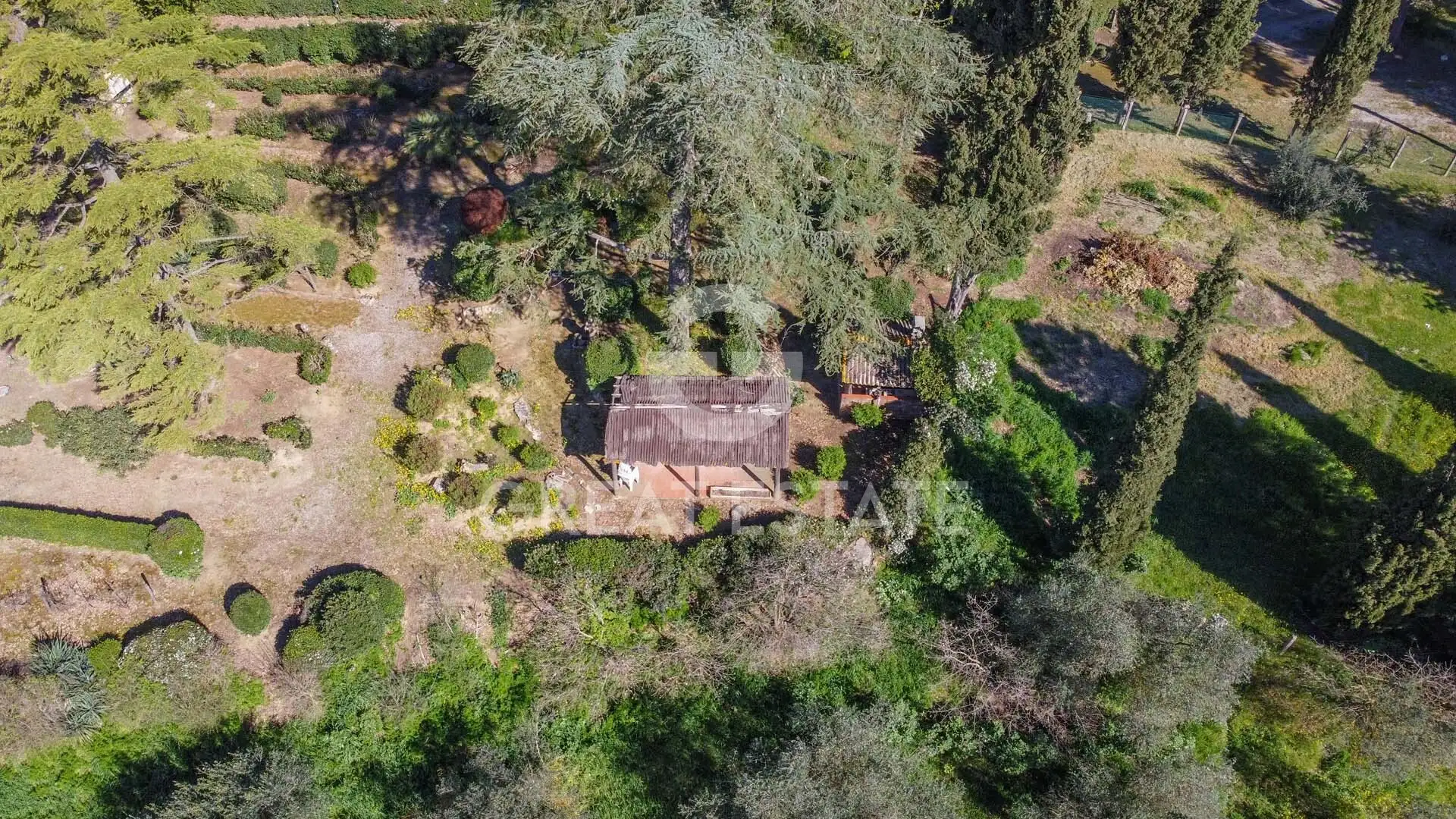 House 1170m² in Italy, Perugia. Priced at 1580000€ rent photo-5