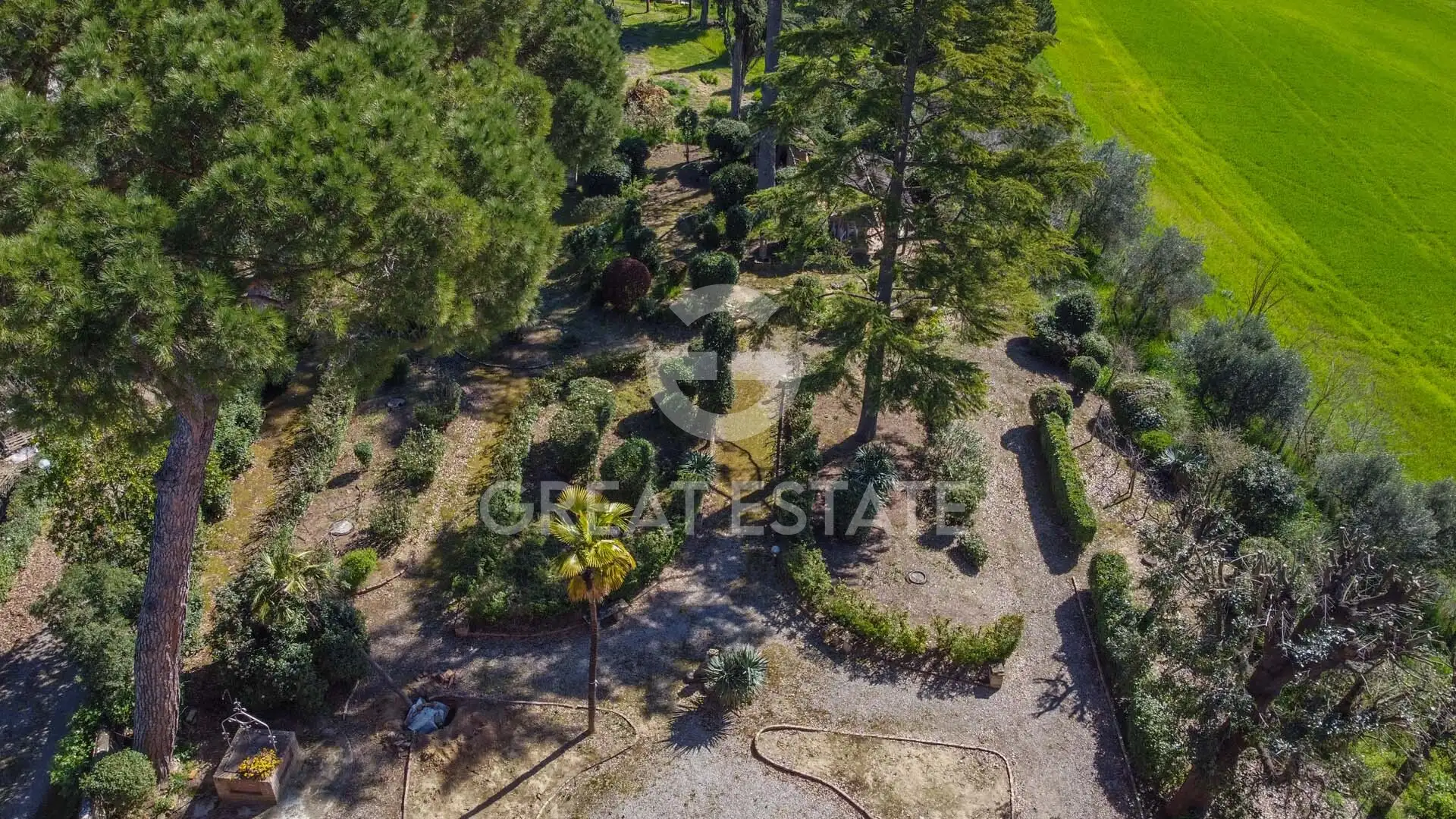 House 1170m² in Italy, Perugia. Priced at 1580000€ rent photo-10