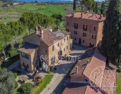 Buy in Italy for 1580000€