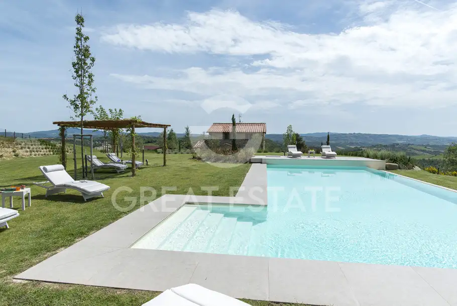 House 320m² in Italy, Terney. Priced at 1100000€ rent photo-7