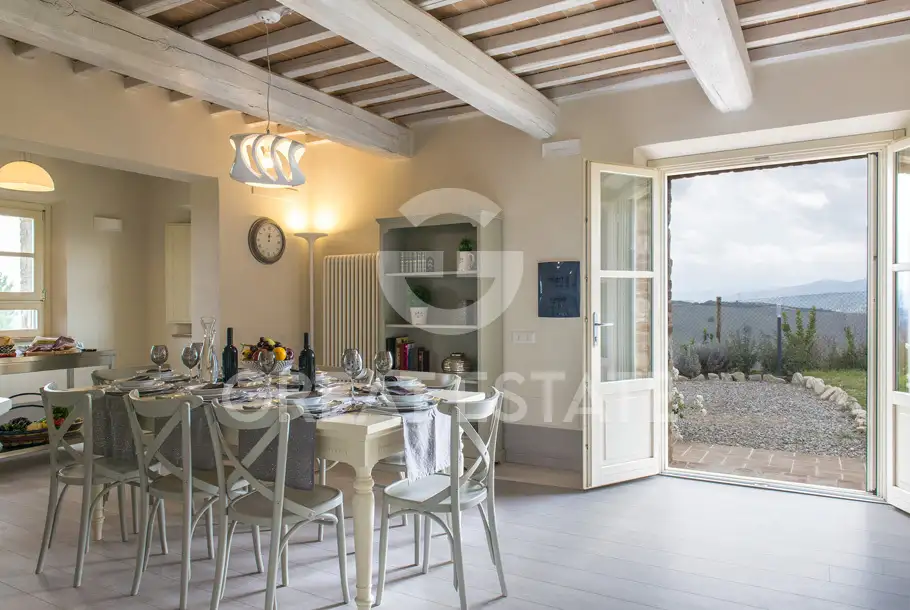 House 320m² in Italy, Terney. Priced at 1100000€ rent photo-11