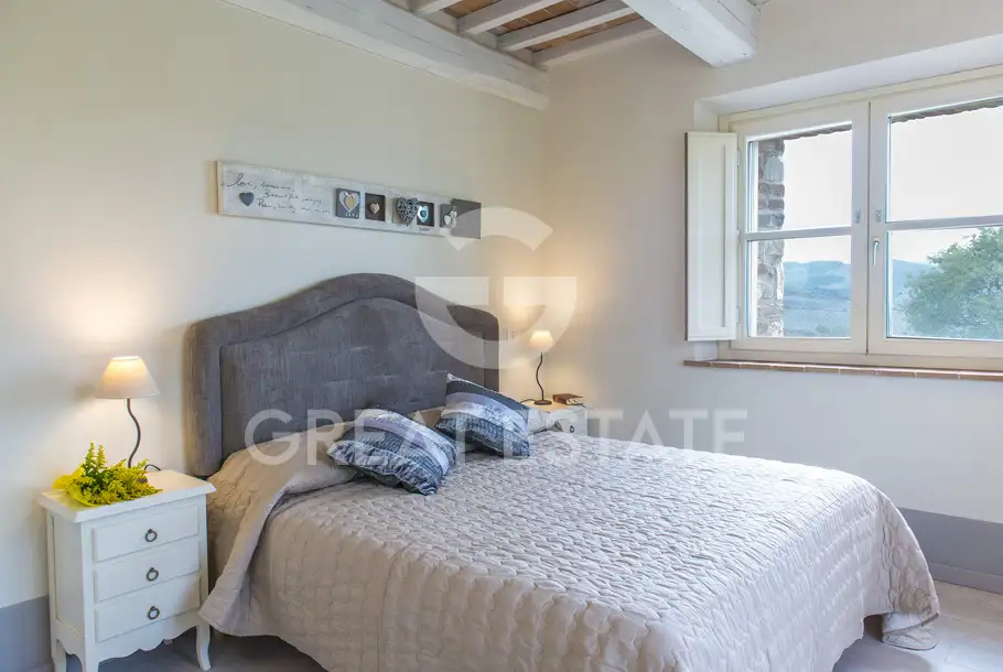 House 320m² in Italy, Terney. Priced at 1100000€ rent photo-14