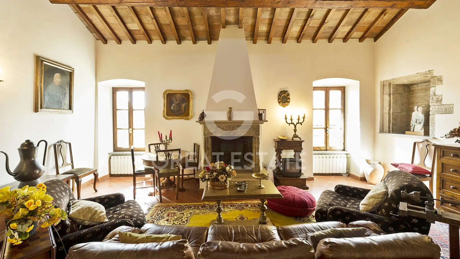 Flat 265m² in Italy, Perugia. Priced at 425000€ rent photo-1