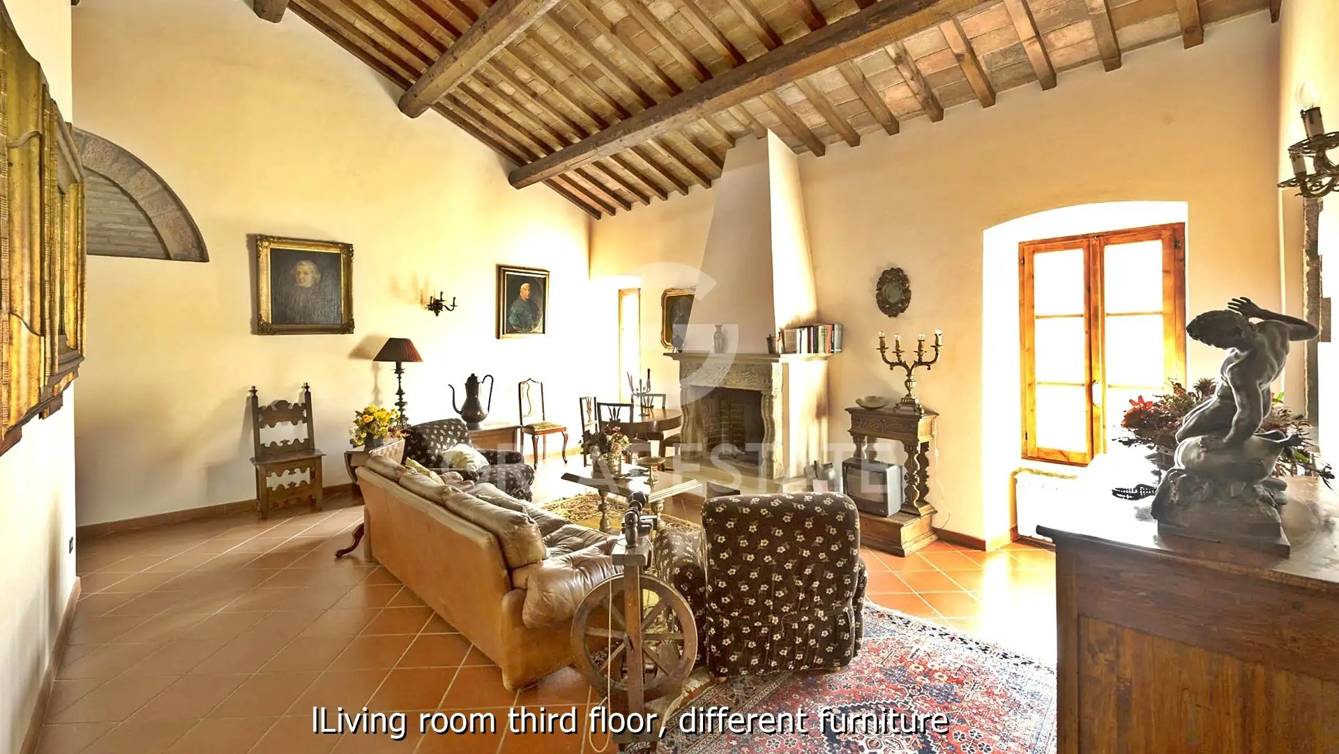Flat 265m² in Italy, Perugia. Priced at 425000€ rent photo-7